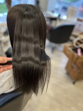 コア フィール ア デイ(COIFFURE A DAY) 【M3D見附今町】髪質改善カラー