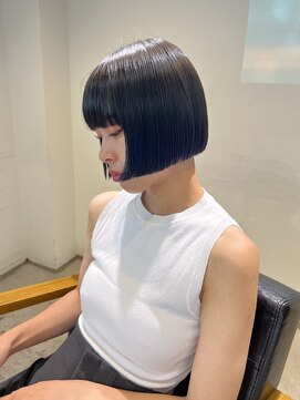 トレス(TRESS) 内巻きボブ　切りっぱなしボブ　ミニボブ