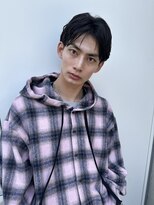 メンズセンターパートコンマヘア