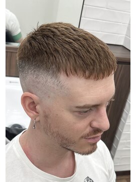 ダンブライズバーバー(DAN BRISE) クロップスタイル