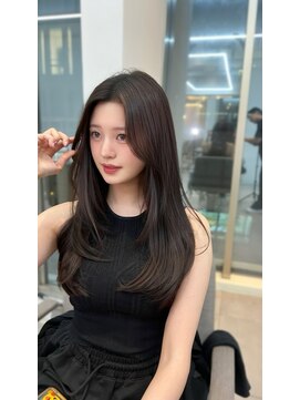 フィル 横浜(fil) 前髪なしレイヤー_ミニウルフチェリーブラウン