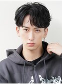 ニュアンスリバースパーマフェザーショートセンターパート