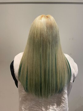 ビーワールド(B WORLD) ハイトーン×インナーカラー