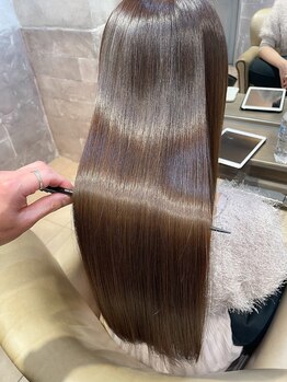 ソワリー 栄(THOiRY)の写真/【栄2分/髪質改善】《THOiRY》ミネコラトリートメントがオススメ◎女性の美しさはツヤのある髪から＊