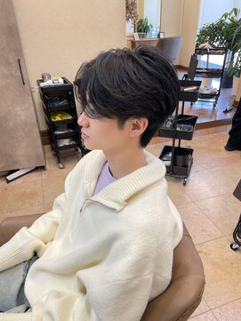 メルク(merc) ダークアッシュ/アッシュブラック/カルマパーマ/ベリーショート