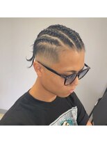 フレンズ(Friends)&nbsp;コーンロウ