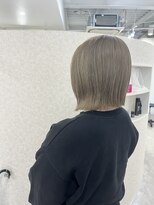 ウル(ulu)&nbsp;ダブルカラー（ブリーチあり）ミルクティーベージュ