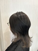 ヘアサロンアンドカフェ エイチプラス(H plus)&nbsp;ハイレイヤー　インナーダブルカラー　ロング　ミディアム