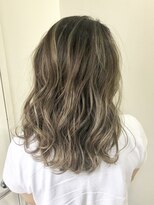 フォーク(FOLK)&nbsp;KASUMI 外国人風グラデーション×スモーキーベージュ　 【FOLK】