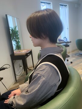 ヘアースパリゾート リアン 燕三条店(Lien) ショートボブ_長めバング