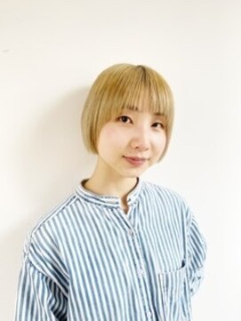 ヘアーアイストゥーレ(HAIR ICI TRE) ハイトーン　ミニマム　ボブ