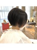 前下がり丸みショート