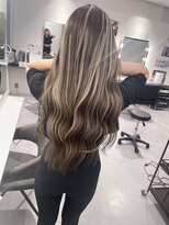 キング 枚方店(K!ng)&nbsp;【枚方】ホワイトハイライトケアブリーチ白髪ぼかしハイライト