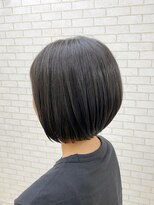 ルピナス(Lupinus)&nbsp;前下がりボブ