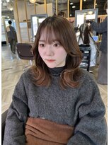 鎖骨ミディアムくびれヘア