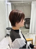 襟足長めのショート