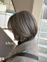 ロエ(loe)&nbsp;大人グレージュが目を引く！立体感ある大人ショート