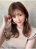 韓国風レイヤー/外ハネくびれ/ミディアムレイヤー/ぱっつん前髪