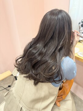 サロン ド ユーア(salon de yuua) 広島 中区大手町美容院 オリーブグリーン グレージュ