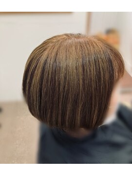 ココアベージュ