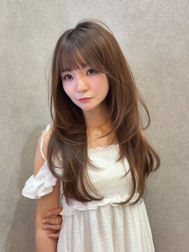 ロンド レア 天神大名店(Lond Le’a) 小顔/抜きっぱなしブロンド /シャドールーツ/オリーブグレー