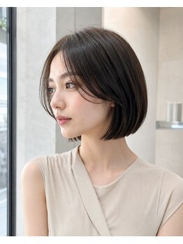 ハピア(HAPPIA)の写真/朝まとまらない髪、広がり・うねりが気になる方に。柔らかさを残した自然な縮毛矯正で、扱いやすい髪へ