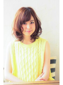 リル(Lilou) 【Lilou】大人かわいい セミディ 透明感カラー ミディアム