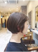 ショートボブ