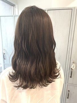 シュシュバイジャガラ 千葉駅北口店(chou chou byJAGARA) オリーブベージュ【chouchou千葉・千葉駅】