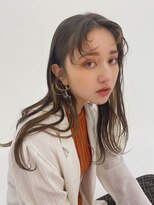 ヘアールーム プリズム(Hair room Prism) センターパートロング