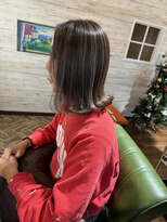 モアナ(Moana)&nbsp;白髪ぼかしハイライト