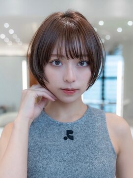 イオ 本厚木(io) 20代30代ハッシュカット丸みショート似合わせカットフルバング