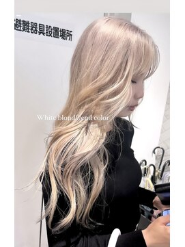 エイト 神戸三宮店(EIGHT) white blond×endcolor