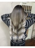 ホワイトシルバーのバレイヤージュ風