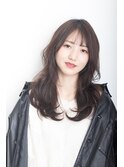アッシュブラウン×韓国風レイヤーカット