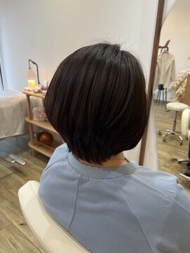 フラッフィーヘアー(FLUFFY hair) 艶のあるグレイカラー