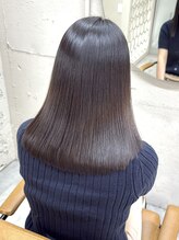 【美髪矯正】ダメージを抑え、しなやかな美髪へ導く「美髪矯正」