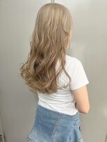 バズ ビー(BUZZ Bee)&nbsp;ブリーチカラー/ブロンドベージュ/ロングレイヤー