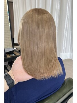 トリムバイエンヴィ(tlim by ENVY) ふんわり柔らかさの出るナチュラルベージュ/1回ブリーチ～