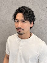 フジヤマバーバーショップ アジト(FUJIYAMA BARBER SHOP ajito)&nbsp;センターパート×ウェットカールパーマ 明石/西明石/大久保