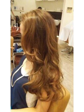 ヘアー ラウンジ コルコ(Hair Lounge Korko) 大人ブロンドスタイル