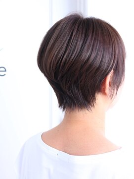 ラッシュ ポエ(rush po'e) ナチュラルショート×エドルカラー《八尾店》