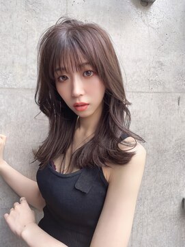 フラッグ ヘアー 天神西通り店(Flag HAIR) 軽めパッツンの大人レイヤーカットイルミナカラーインナーカラー