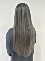 イト(ito.)&nbsp;外国人風バレイヤージュロング_ヘルシースタイル