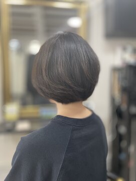 エイプリル ヘア スタジオ(April HAIR STUDIO) ショートボブレイヤー