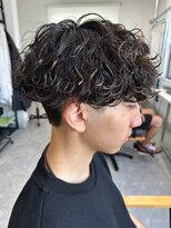 フゥ 宇都宮(FeU)&nbsp;波巻きパーマメンズパーマメンズヘアツーブロックツイストパーマ