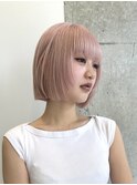 ハイトーン切りっぱなしショートボブミルクティーピンクベージュ