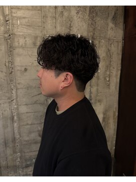 アイビーシー(I.B.C) センターパート×スパイラルパーマ