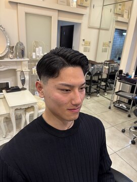 ヒロザバーバー(HIRO THE BARBER) テーパーフェード【山口県/宇部市/理容室/シェービング/美容室】