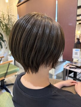 ヴィアンカ(Vianca) 大人丸みショートボブ
